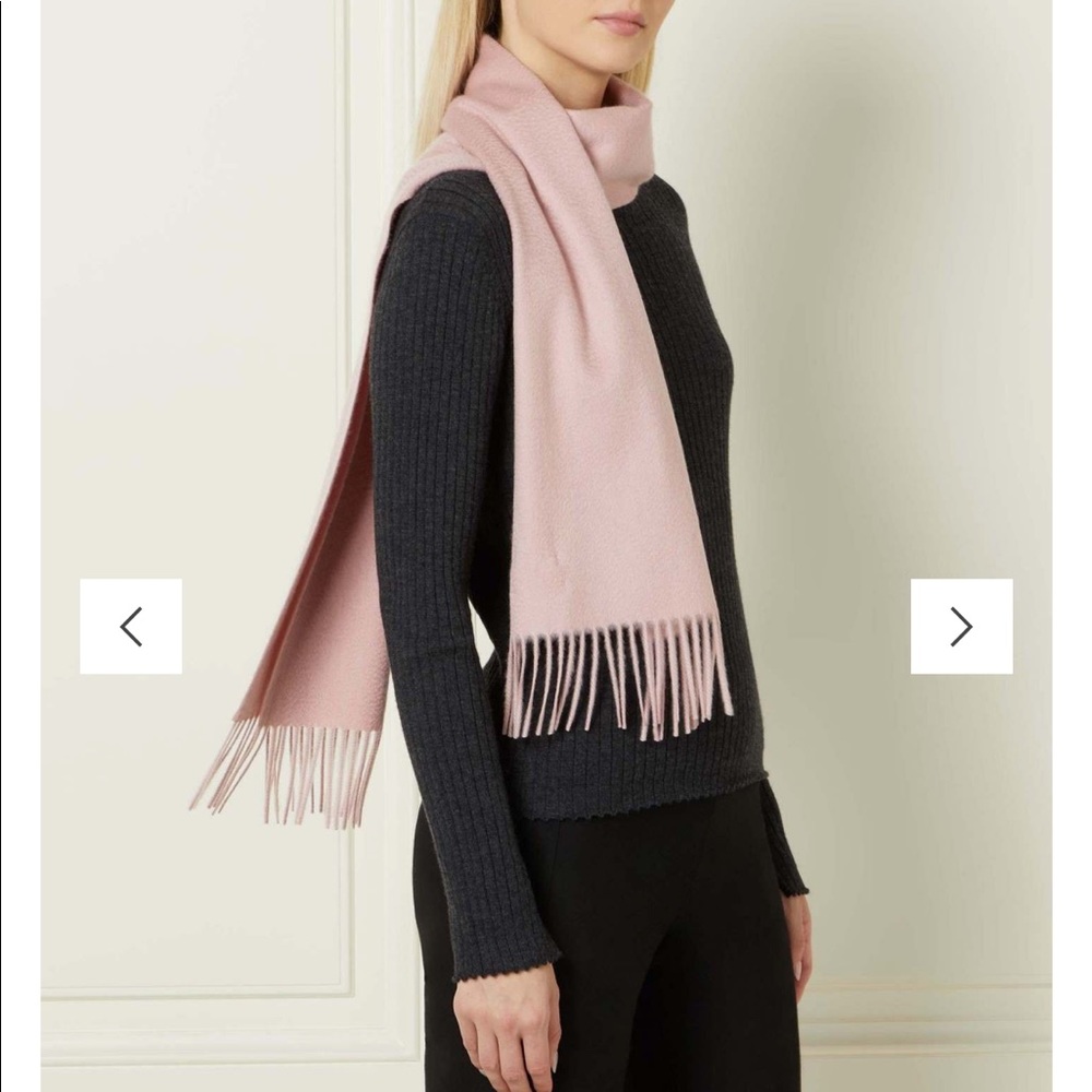 N.PEAL Woven Cashmere Scarf